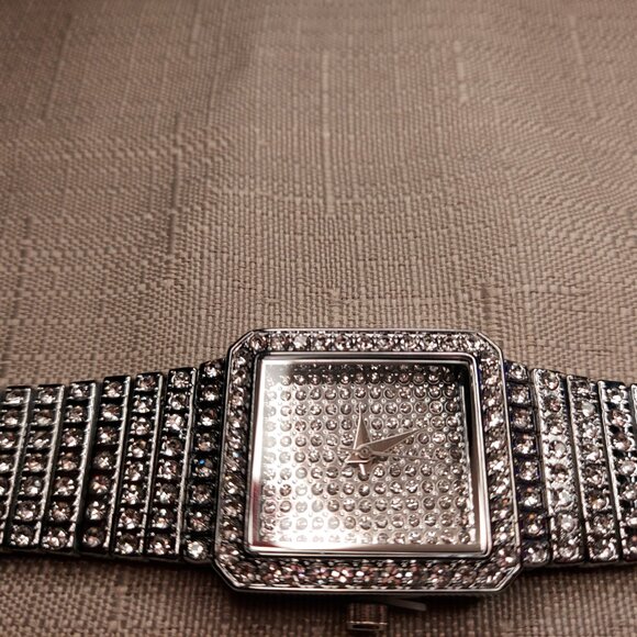 Women's Watch - Picture 5 of 16